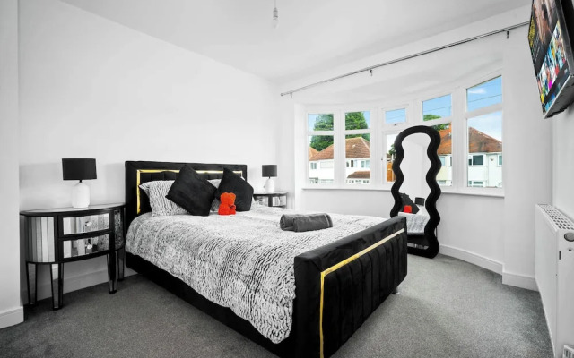 The Rock, Solihull Retreat Birmingham Airport