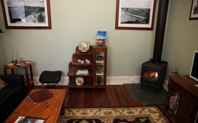 Burra Railway Station Bed & Breakfast