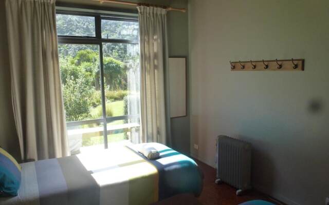 Piha Beachstay - Hostel
