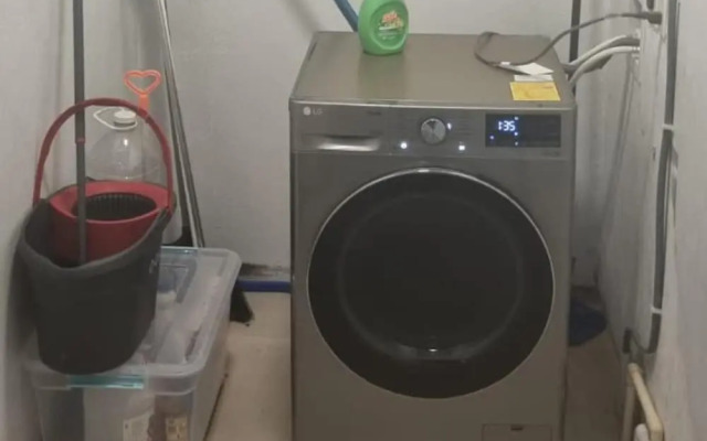 Condo With Pool - Sleeps 8 & bbq Facilities