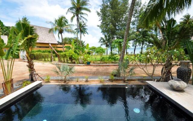 White Dragon Sea View Villa