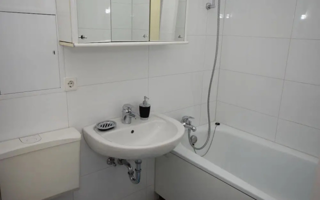 AB Apartment 108