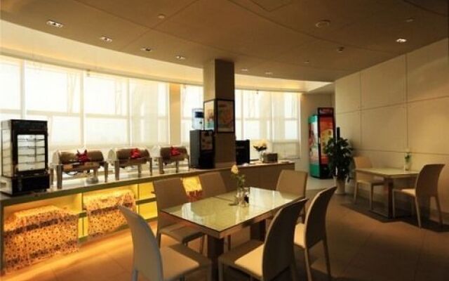 JinJiang Inn (Pujiang Jiangbin East Road)