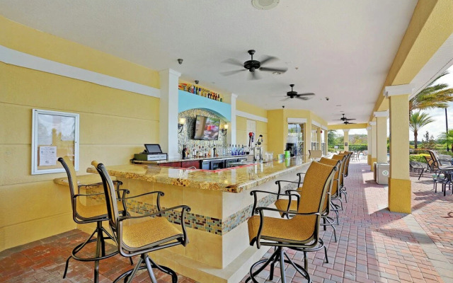 Beautiful Deluxe Condo, Vista Cay - 3015