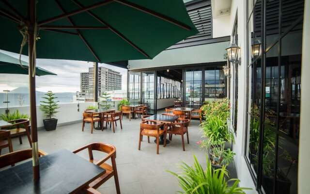 Airy Boulevard Ahmad Yani 17 Manado