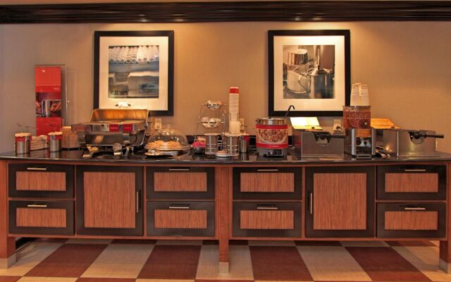 Hampton Inn Defiance