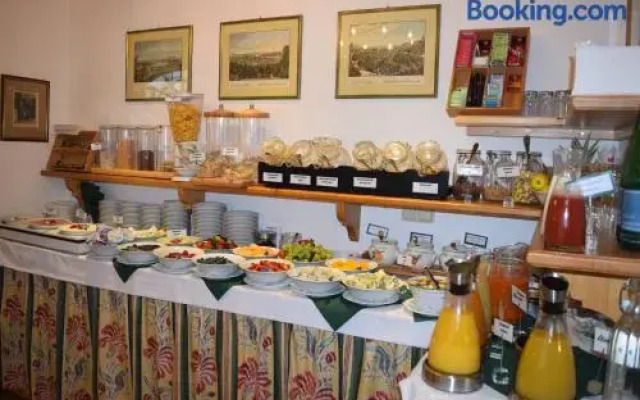 Hotel Pension Landhaus Fuhrgassl Huber