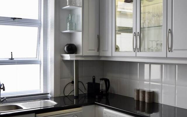 Westwood Apartment in Sea Point