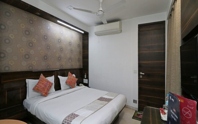 OYO 9536 Bee For Home Stay