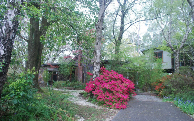 Rocky Creek Art Garden B&B