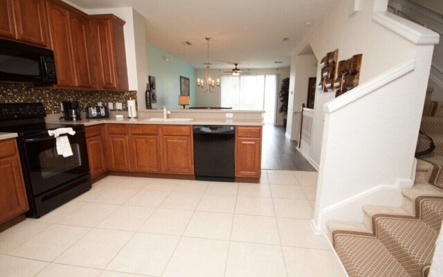 3 Bedroom Town Vista Cay Home