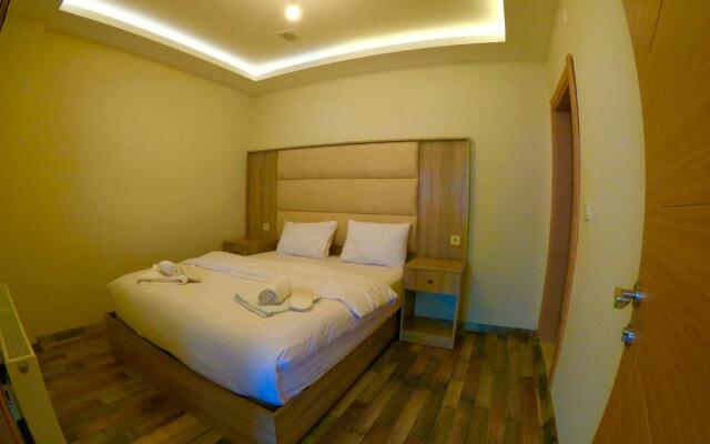 Danis Motel