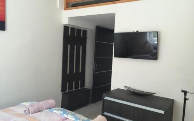 Varkerulet Apartman