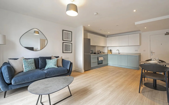 City Flat in Vibrant Location
