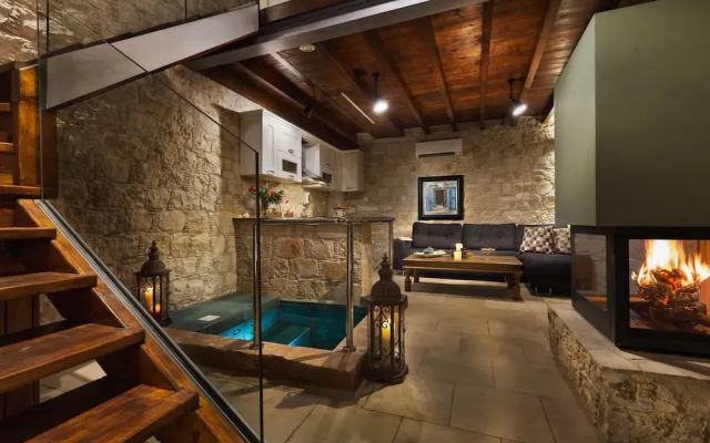 Oinoessa Traditional Boutique Houses