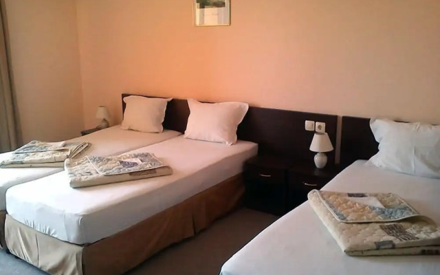 Family Hotel Kandrovi