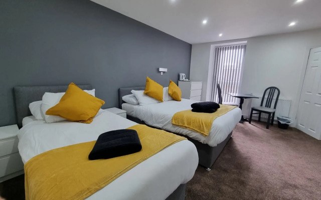 South Beach Kings Promenade Hotel