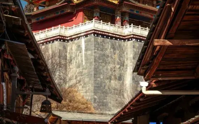 Shangri-La Zhuoyue Oxygen Homestay (Dukezong Ancient Town Store)
