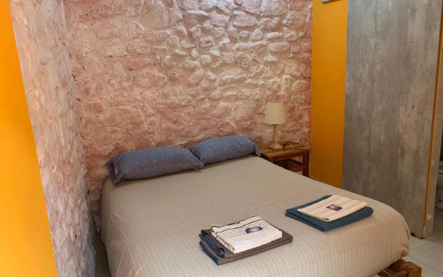 Hostal Casa De Piedra