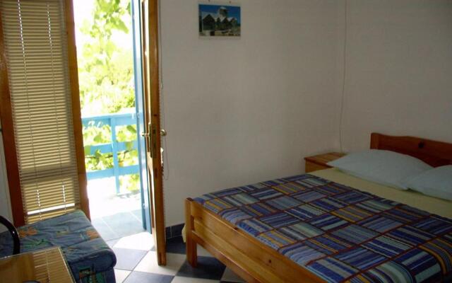 Apartments Jadranka - 200m from sea