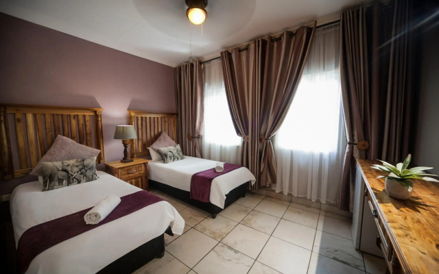 Ivory Tusk Travel Lodge
