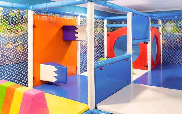 Novotel Bahrain Al Dana Resort