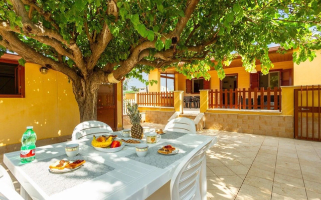 Villa Dune Walk to Beach Sea Views Wifi - 2887