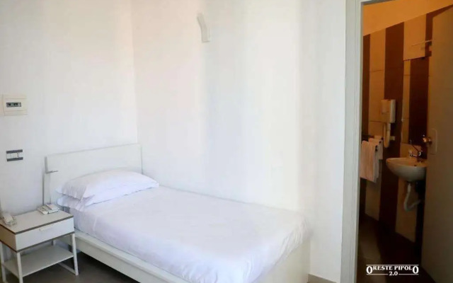 Up Hotel