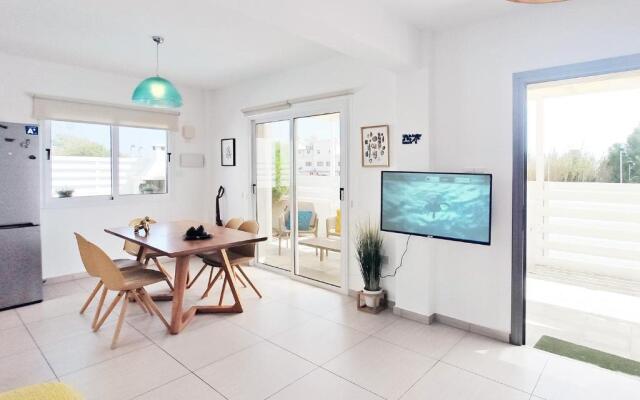 Nissini Shell, 3 bedroom villa with private pool at Nissi Beach