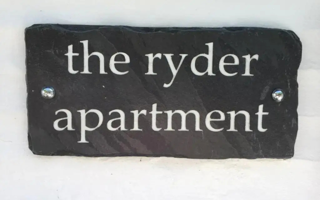 The Cottles B&B/Holiday Apartments