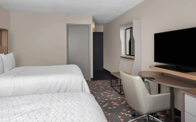Holiday Inn Hasbrouck Heights-Meadowlands by IHG