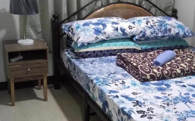 Baguio Central Apartment by Goshenland