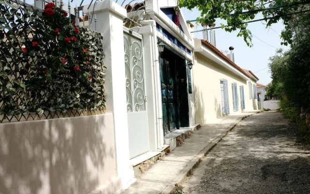 George Studio