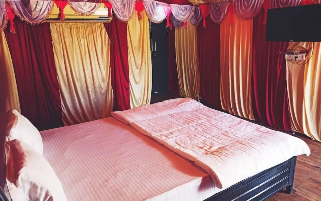 OYO 75800 The Royal Mini Resort