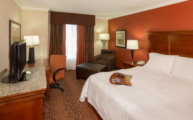 Hampton Inn & Suites Cleveland-Beachwood