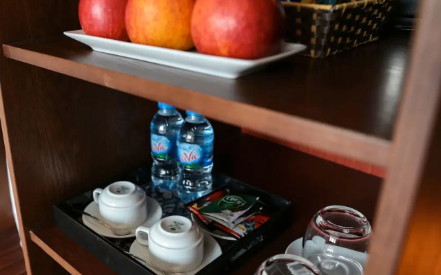 Hanoi Lakeside Premium Hotel