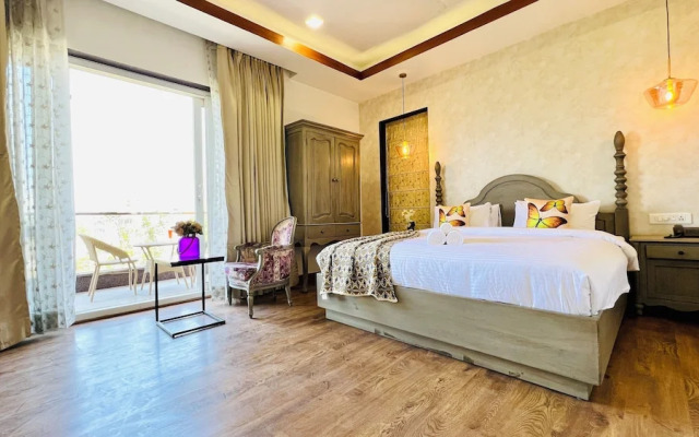 BluO Luxury Stay Medicity Balcony TubGym