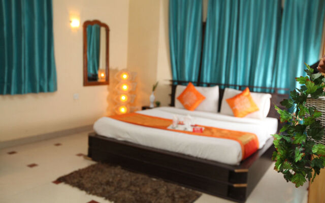 OYO Rooms Cyber Hub DLF