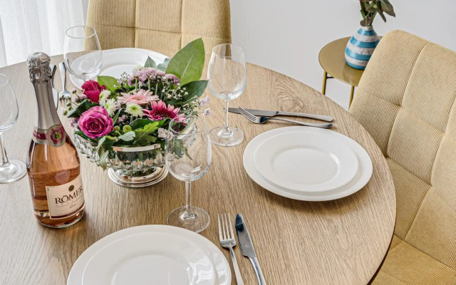 ARI Turquoise Apartment near Atrium Mall (ARED)