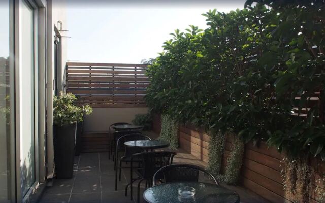 Crown Hotel Surry Hills