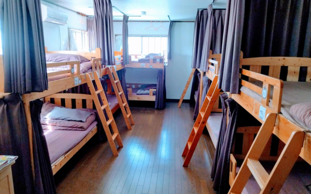 Osaka Tomato Hostel – Guest Rooms – Osaka