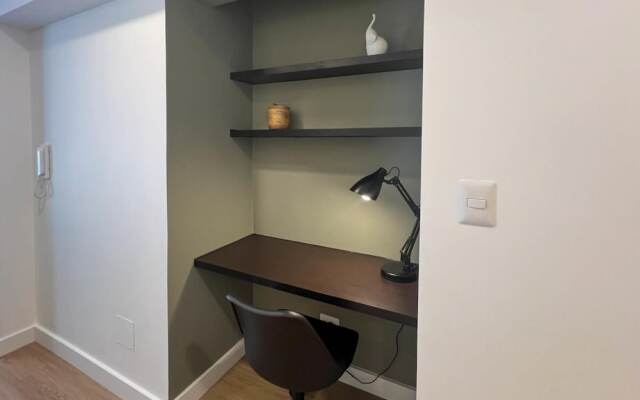 w Phenomenal 2BR With Balcony in San Isidro