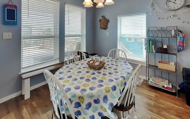 Turtle Nest by Ryson Vacation Rentals