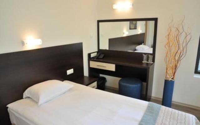 Hotel Burgas Free University