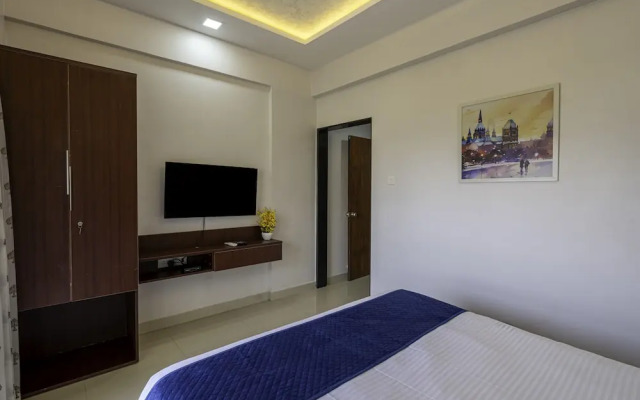 StayBird Divine Suites Business Hotel