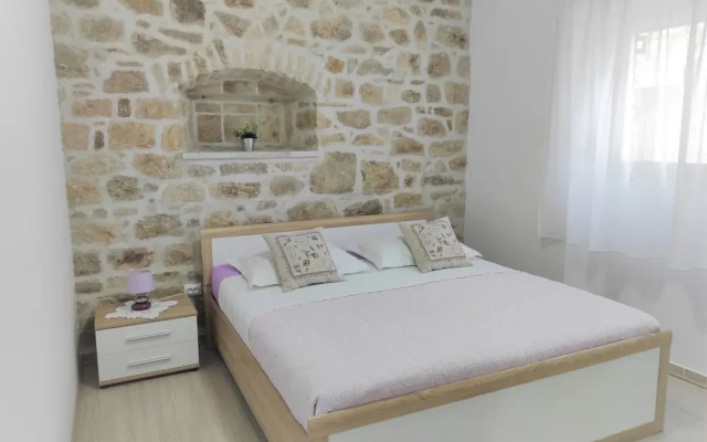 Apartment Dajana, near the beach