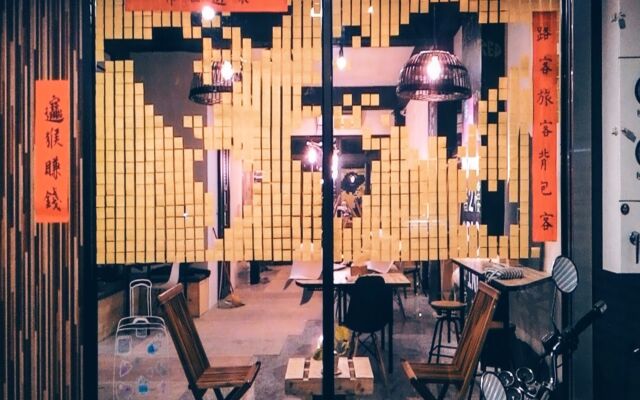 World Inn - Hostel