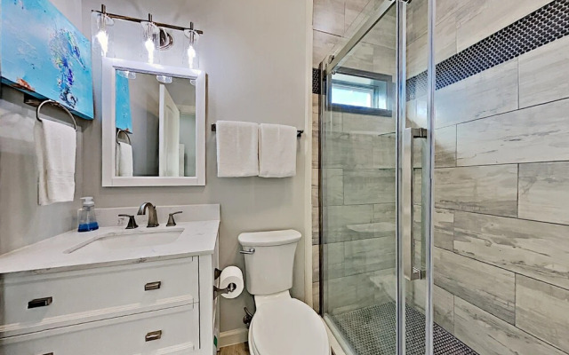 1231Swat 7 Bedroom Home