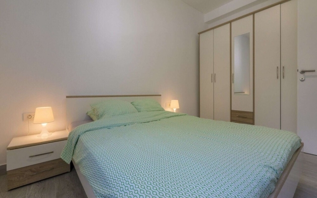 Spacious Apartment in Dramalj With Pool