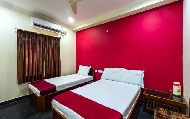 Hotel KSR Grand